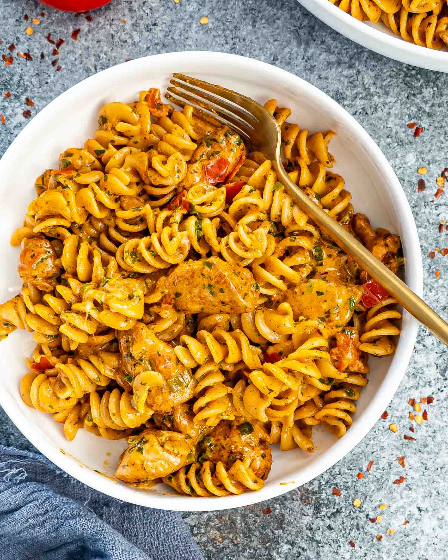 Creamy Tomato Chicken Pasta with Spicy Tomato Cream Sauce