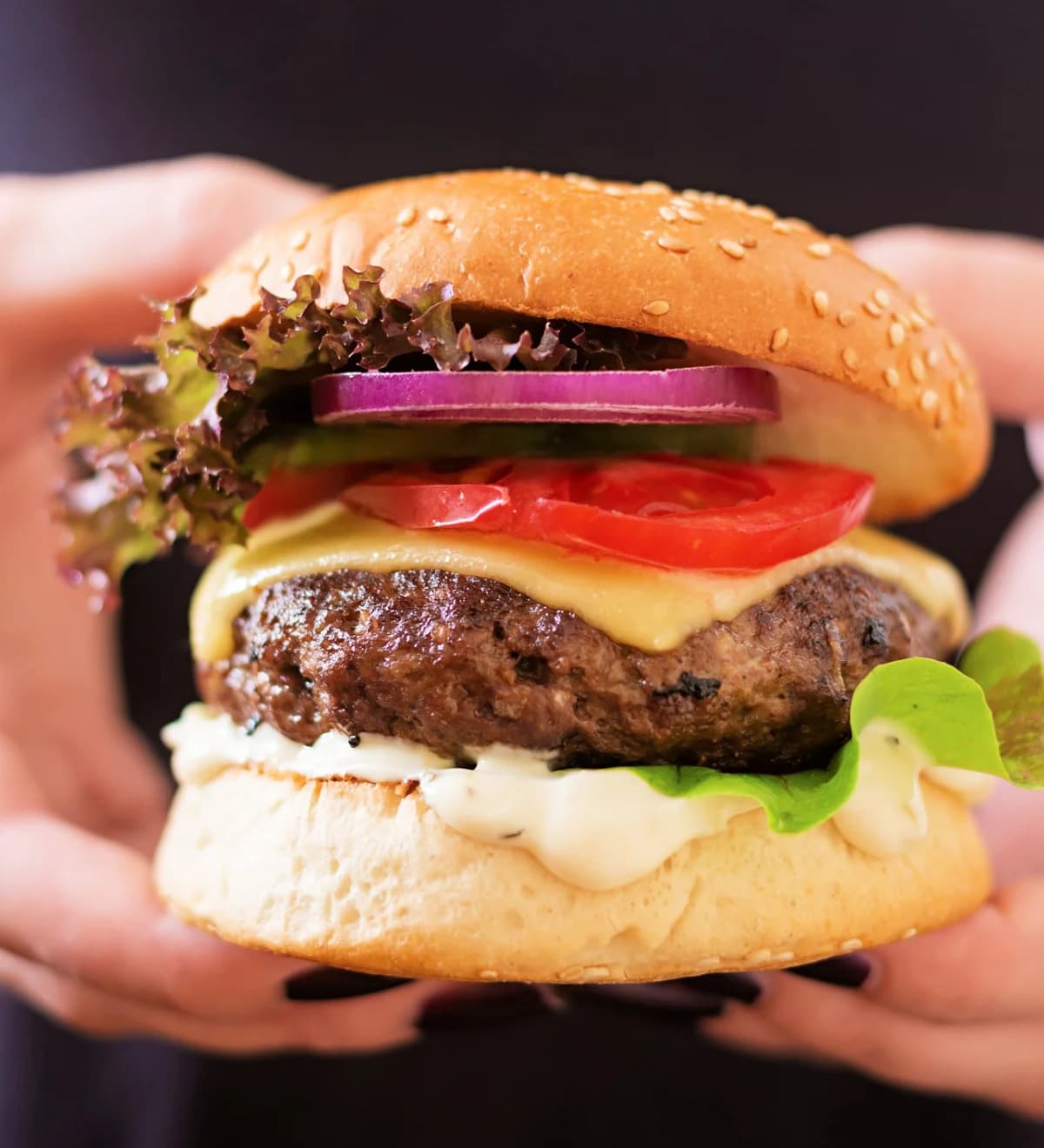 Juicy Homemade Burgers with Savory Worcestershire and Tender Bread Crumbs