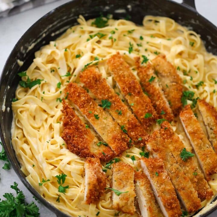 Crispy Chicken Fettuccine Alfredo with Creamy Parmesan Pasta
