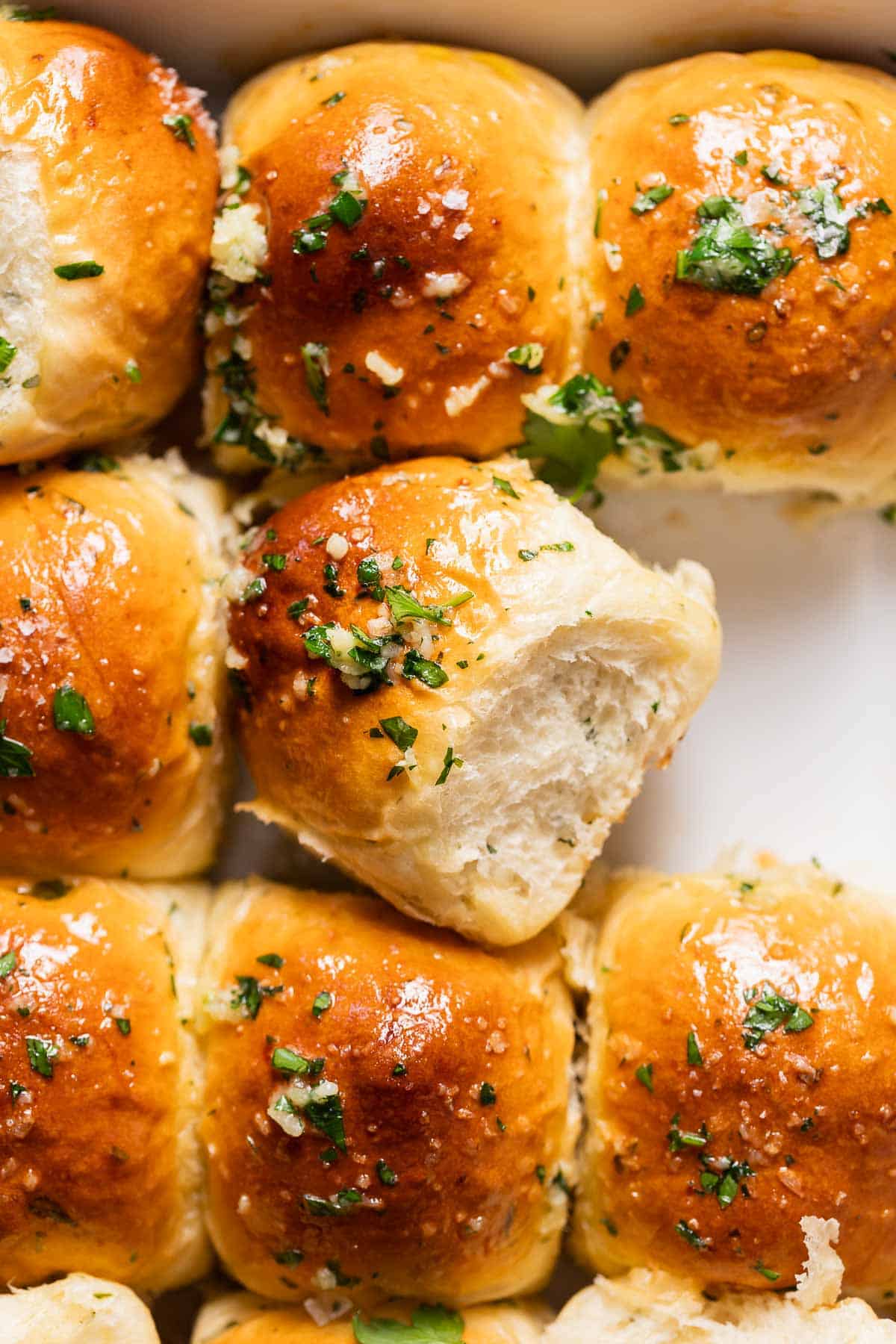 Garlic Bread Rolls with Fresh Garlic and Parsley Butter