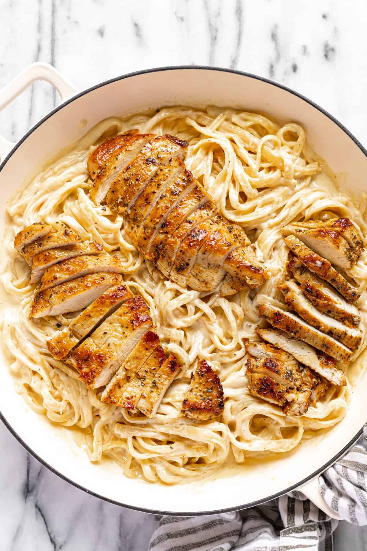 Chicken Fettuccine Alfredo with Creamy Parmesan Sauce